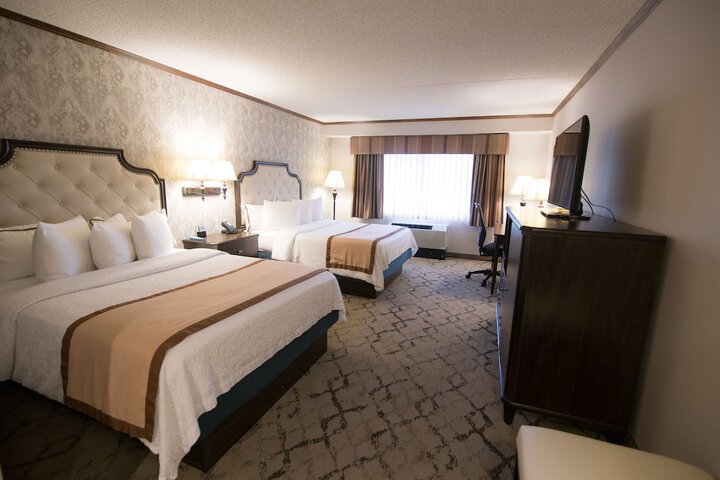 Room 6 of 17