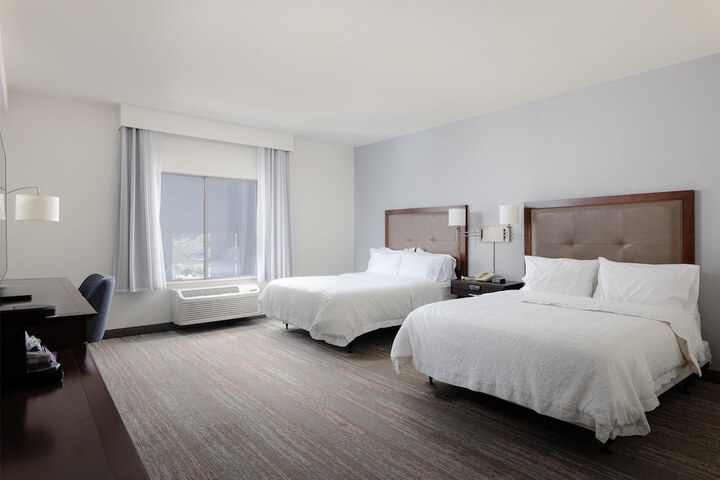 Hampton Inn & Suites Palmdale