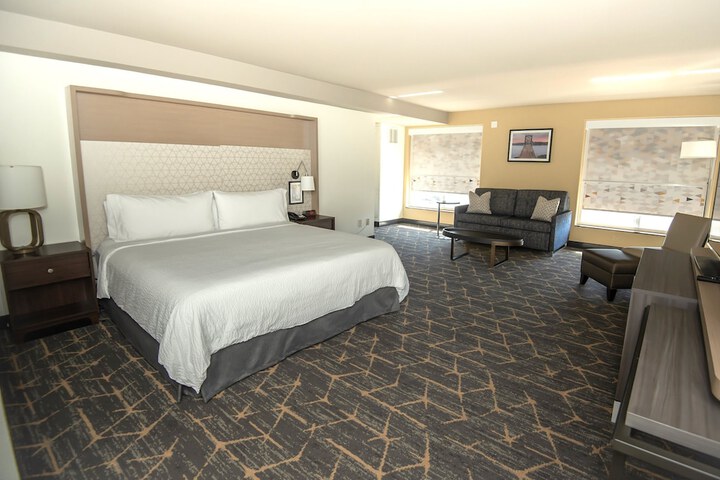 Room 46 of 76