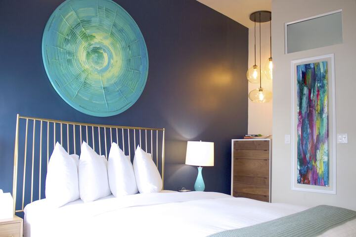 Room 72 of 114