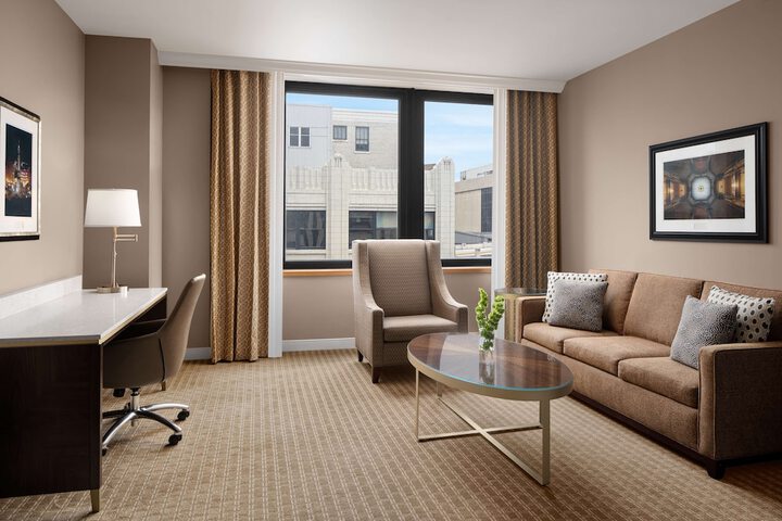 Room 15 of 71