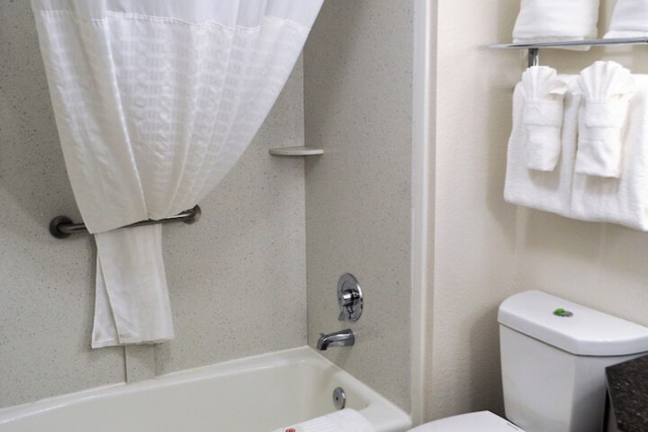Room 44 of 46