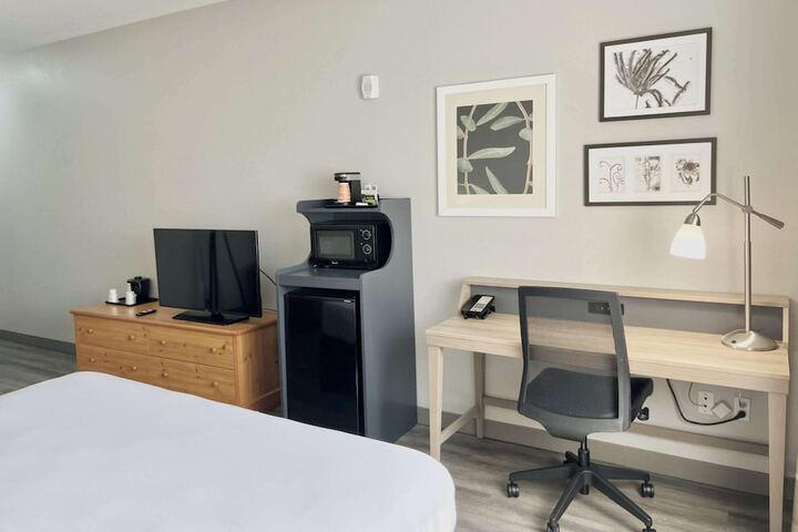 Room 40 of 46