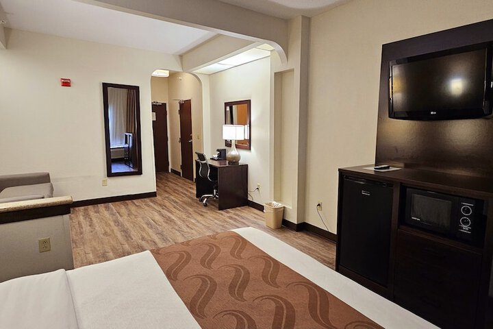 Quality Inn & Suites near St. Louis and I-255