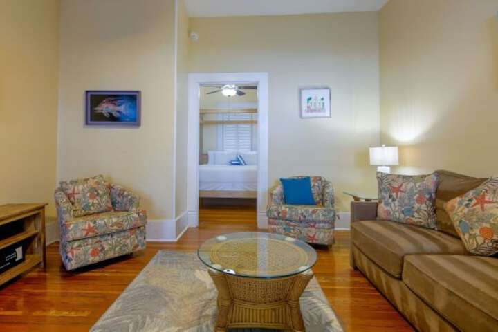Room 120 of 171