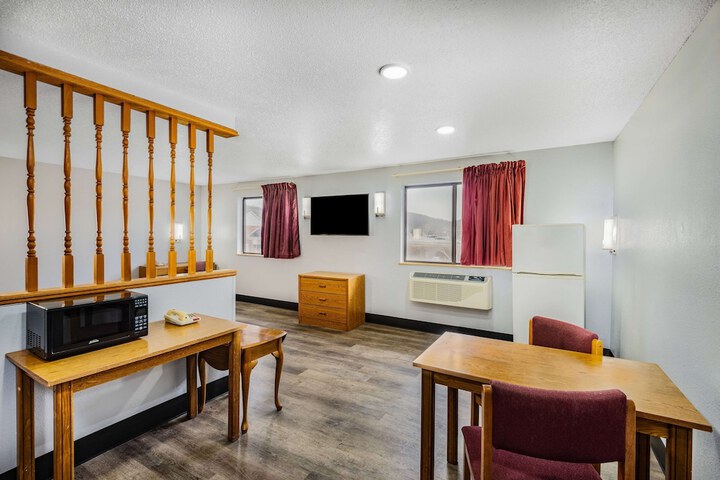 Room 25 of 26