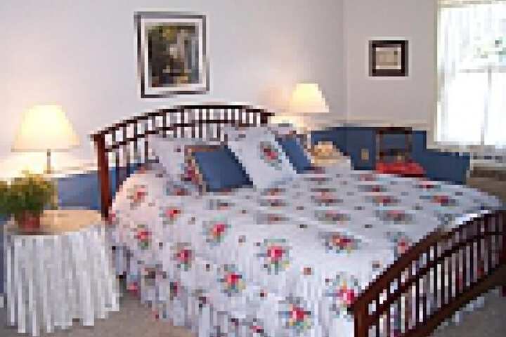 Camelot Restaurant & Inn