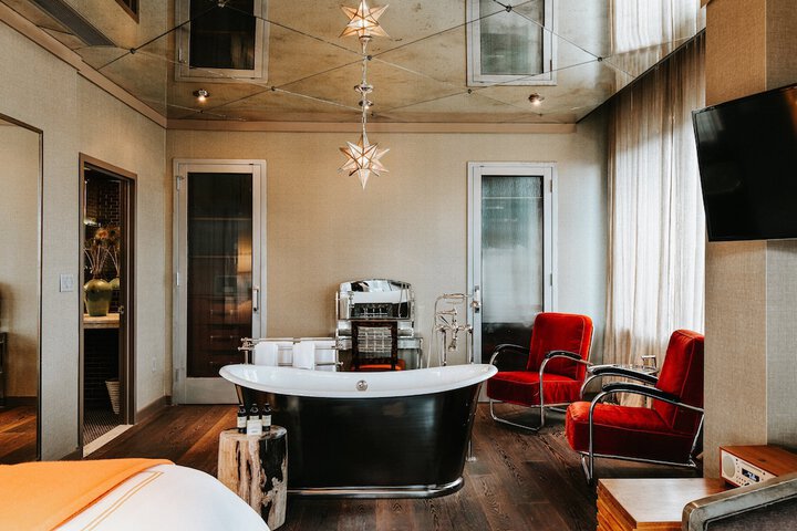 Room 21 of 63