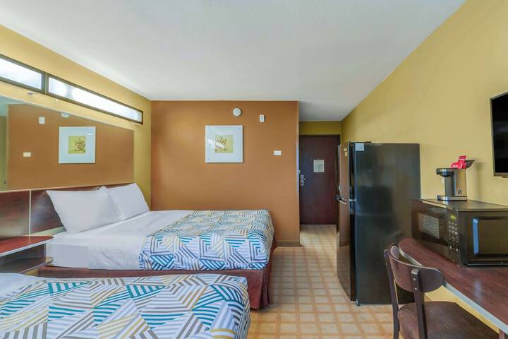 Room 27 of 37