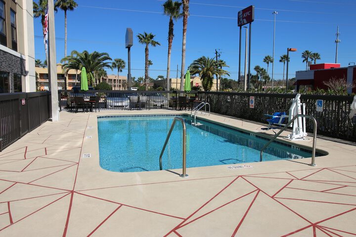 Pool 3 of 44
