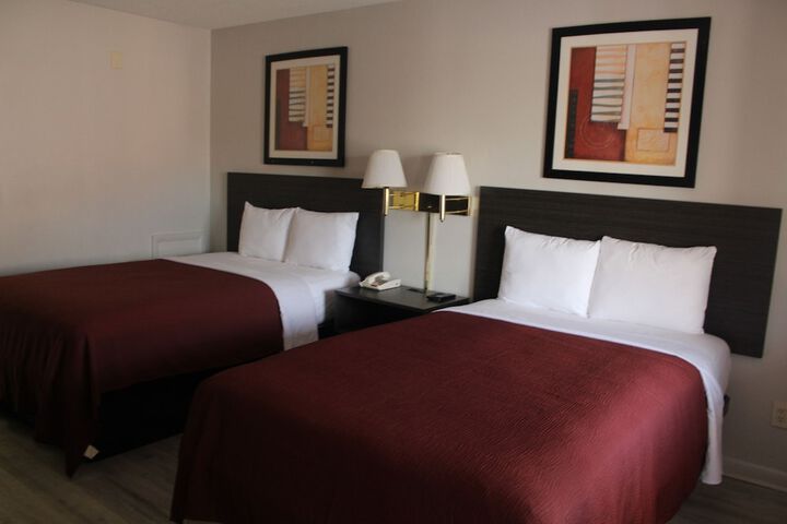 Room 13 of 25