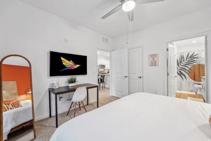 Luxurious Apartments - Pool Gym Bikes
