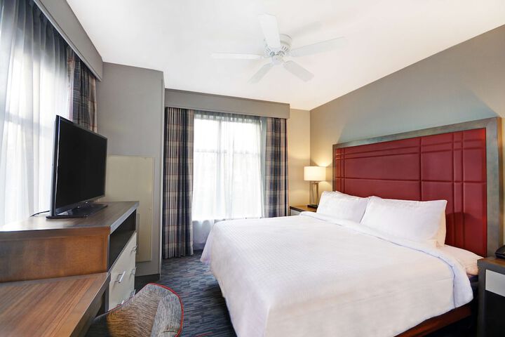 Room 14 of 42