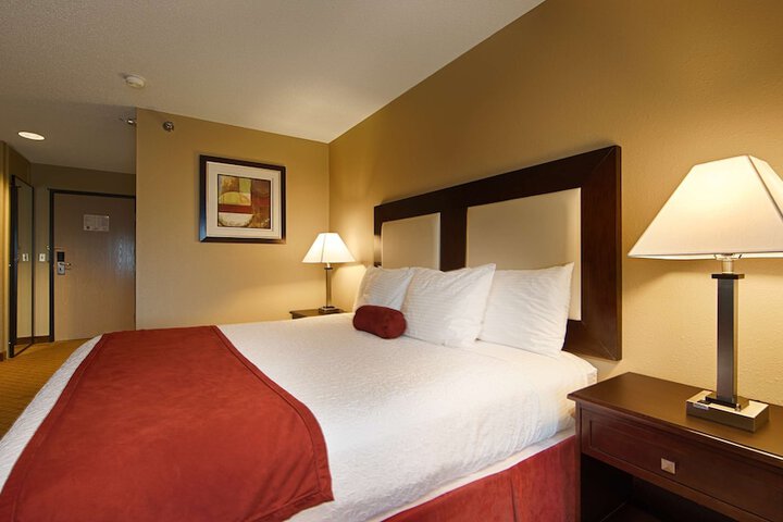 Room 9 of 14