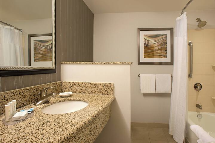 Courtyard by Marriott Hanover Lebanon