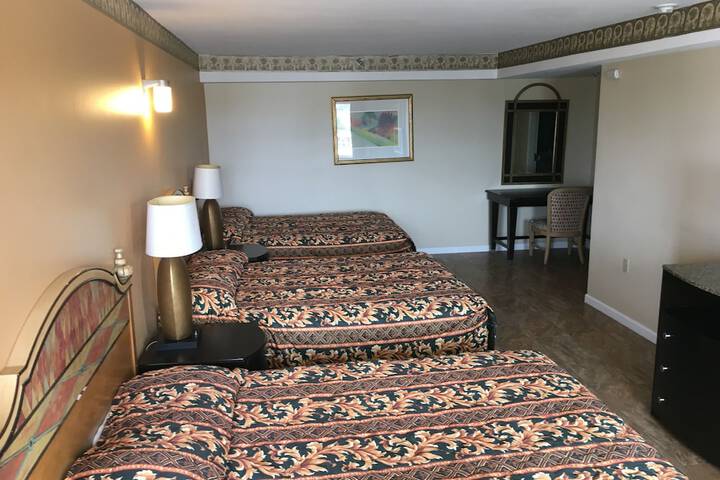 Sea Palace Inn