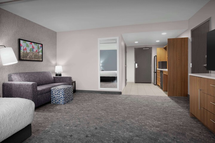 Room 46 of 63