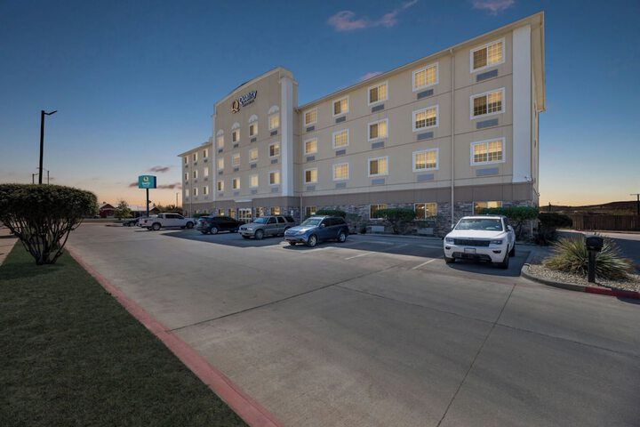 Hotel 3 of 38