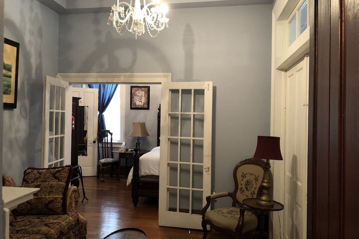 Room 72 of 79