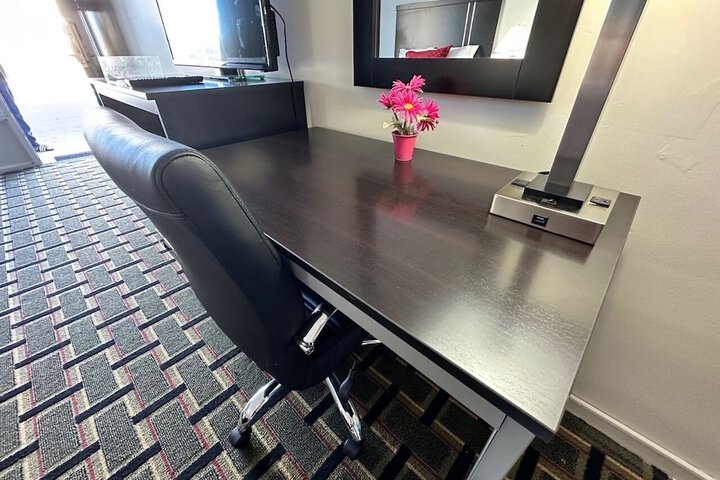 Room 34 of 60
