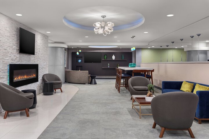 Crowne Plaza Kitchener-Waterloo by IHG