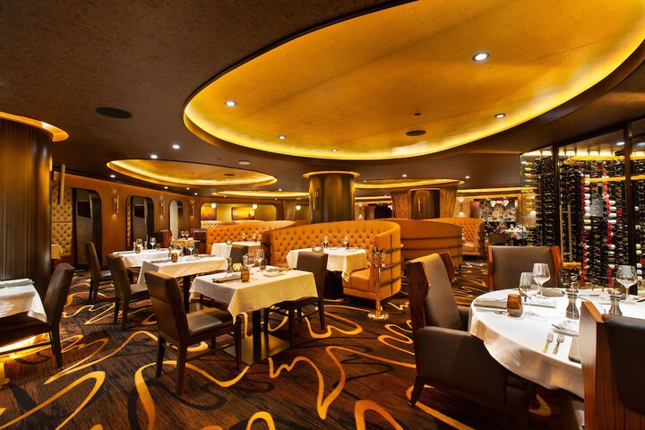 Dining 16 of 24