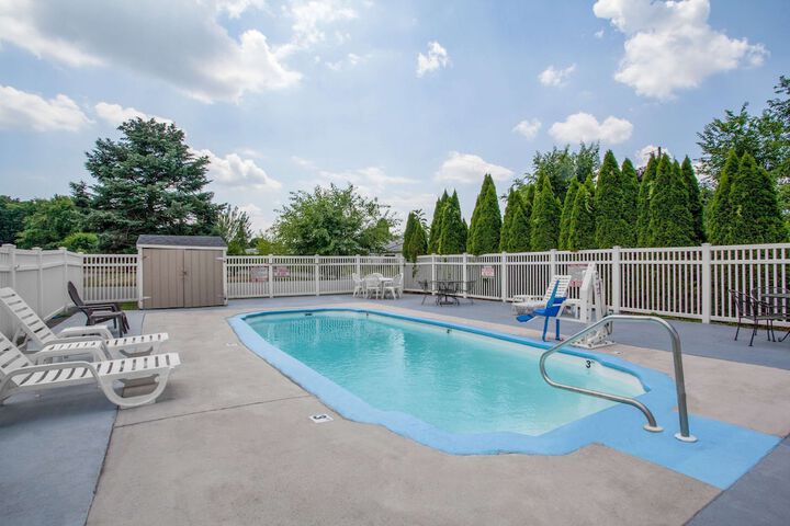 Pool 4 of 19