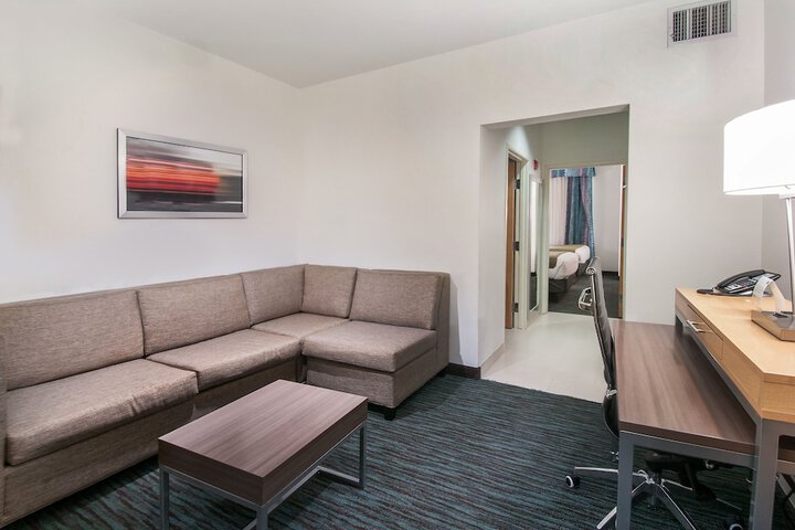 Room 22 of 65