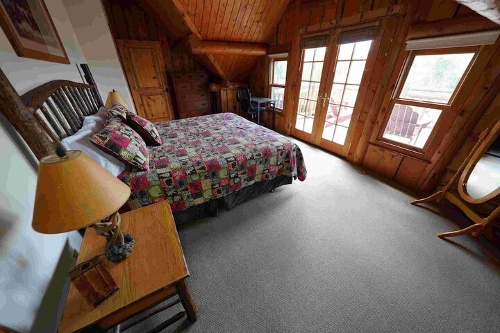 Room 53 of 241