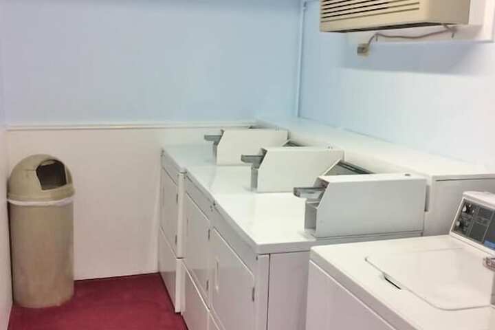 Travel Inn & Suites