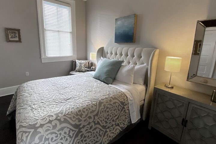 Room 40 of 103