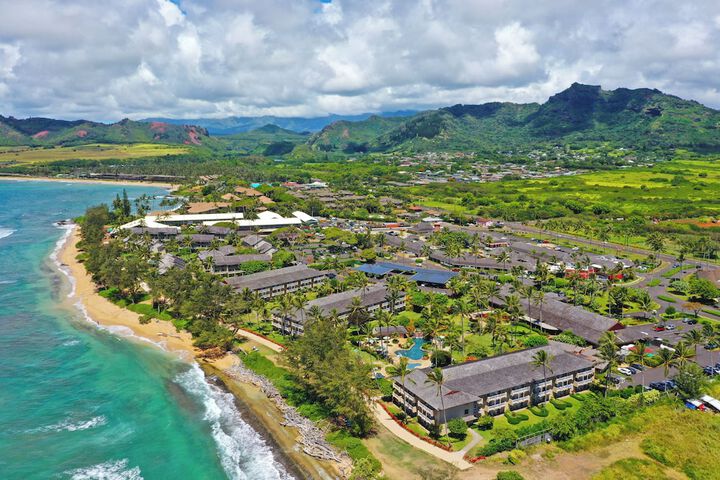 Kauai Coast at the Beachboy