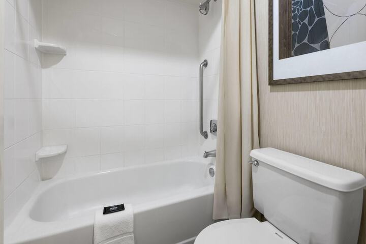 Tysons Corner Suites a Baymont by Wyndham