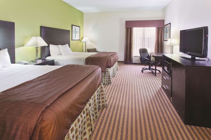Room 33 of 51