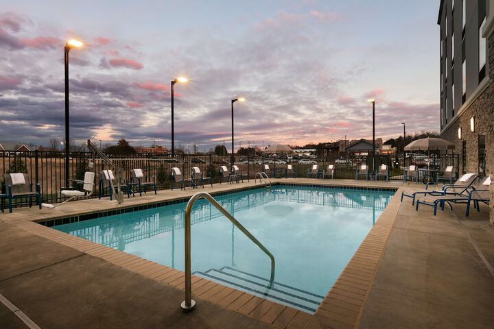 Pool 4 of 33