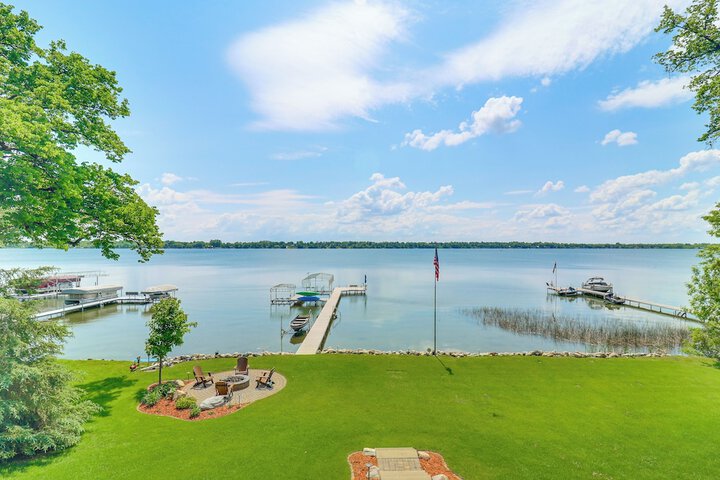 Lakeside Alexandria Retreat w / Deck + Boat Dock!