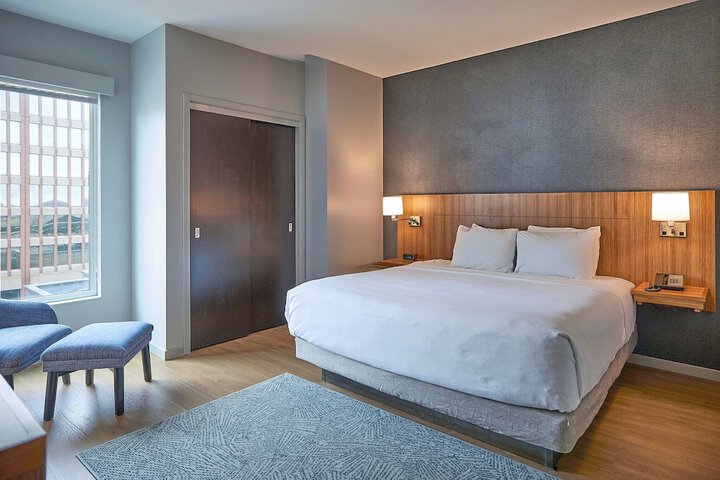 Hyatt Place Portland Downtown - Old Port Square