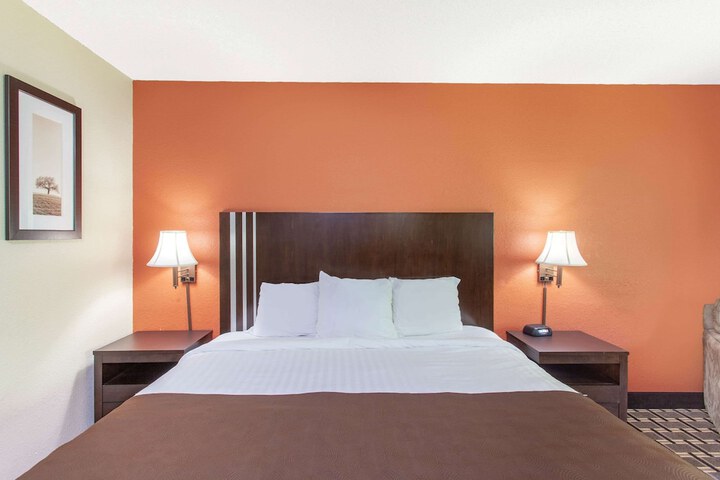 Room 21 of 26