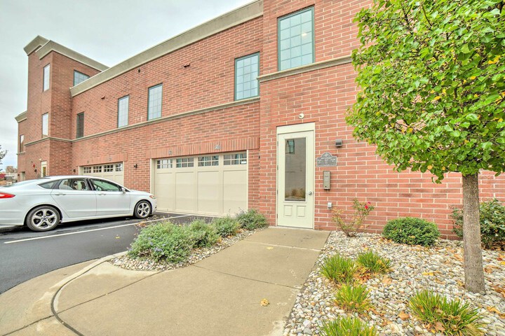 Luxe Manistee Condo w / Balcony & River Views!