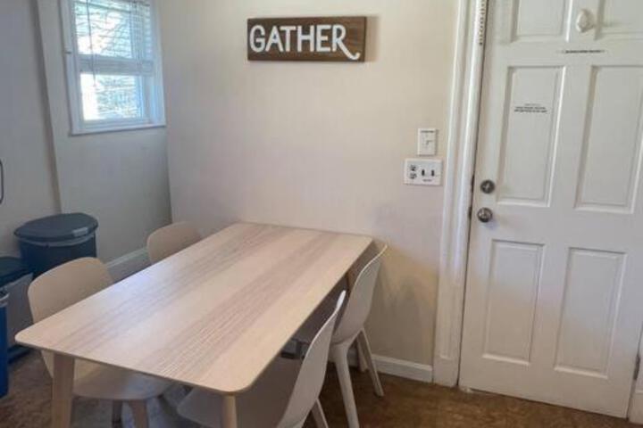 Cozy Large House close to TUFTS / Harvard/MIT 4BR