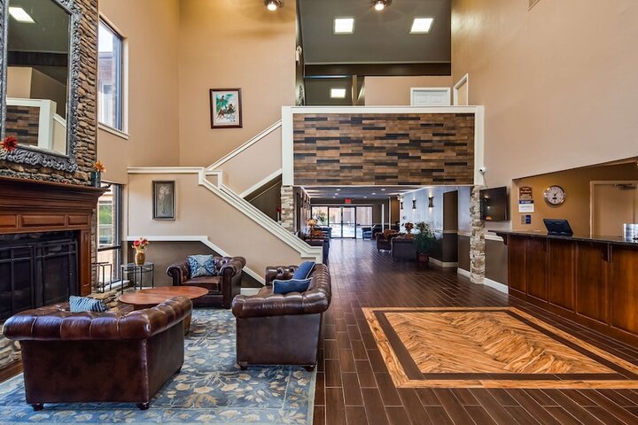 Hotel Interior 7 of 24