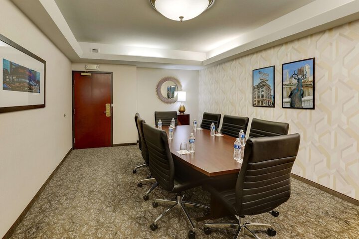 Room 22 of 60