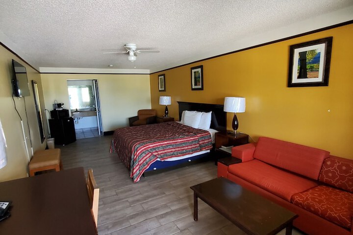 Room 46 of 59