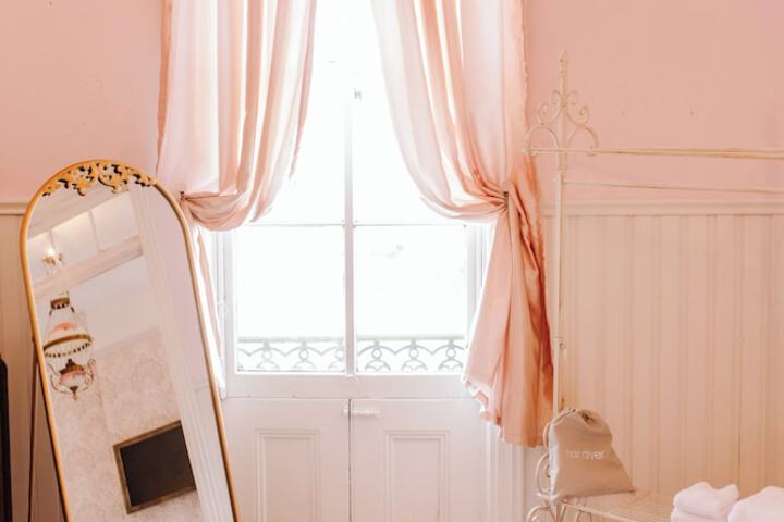 White House Hotel