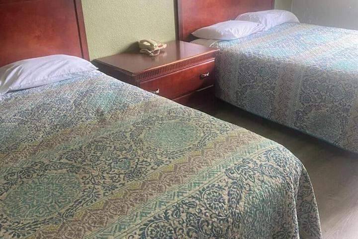 Coldwater Inn & Suites near I 69