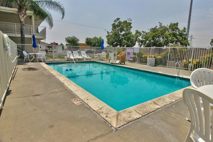 Pool 11 of 31