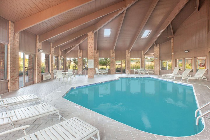 Pool 2 of 21