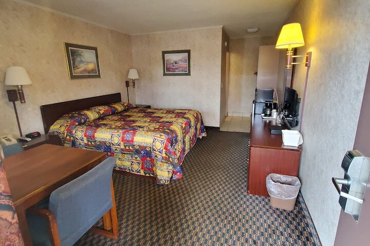 Richmond Inn & Suites