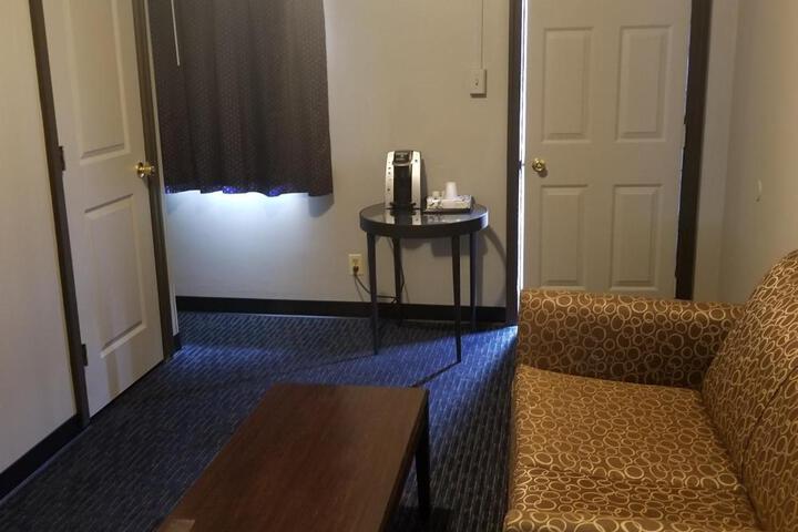Cottage Inn - Grantville
