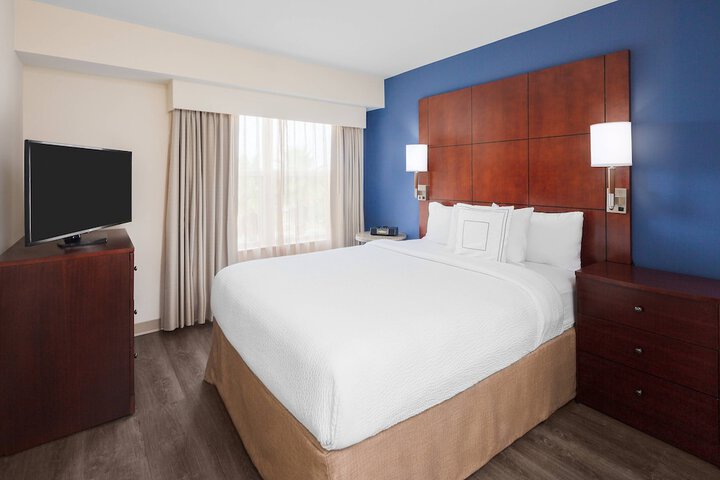 Room 21 of 27